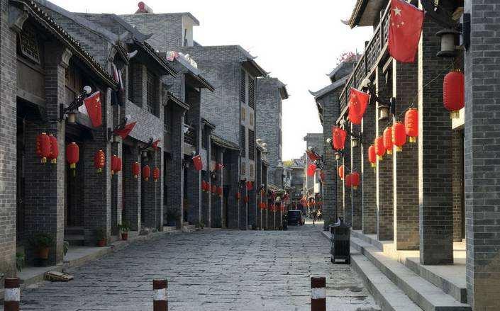 “抓钱手”的张居正，和“不上朝”的万历帝